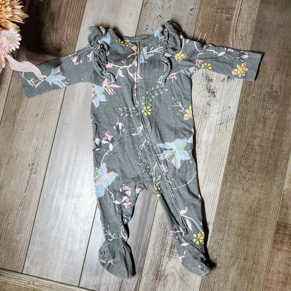 Jessica Simpson Baby Girl Floral Footed Sleeper Pajamas Size 3/6M - Picture 1 of 11